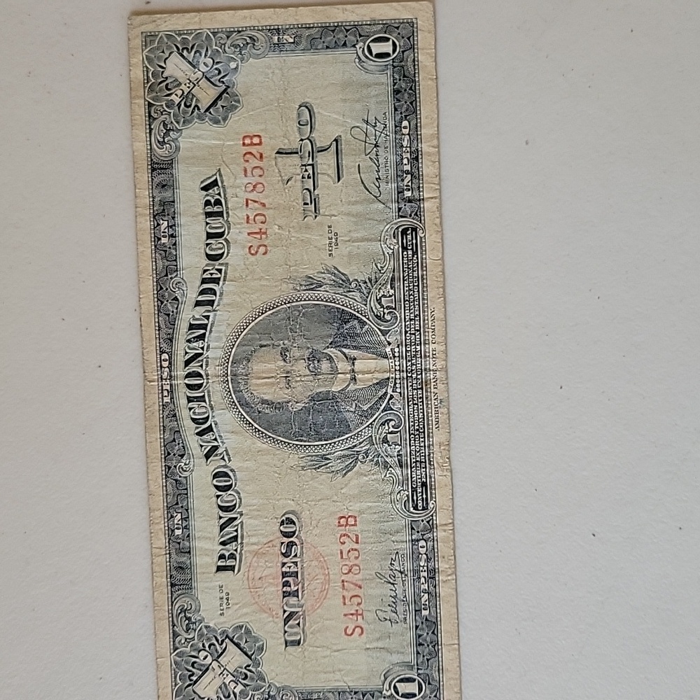 SHAN Cuban 1 Peso Banknote - 1949